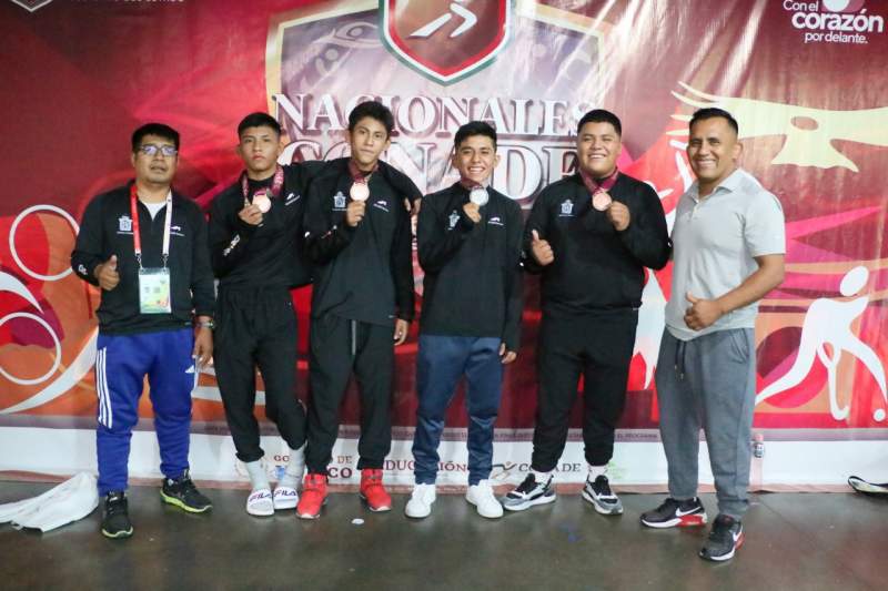 La Selección Oaxaca suma cuatro medallas más en luchas asociadas