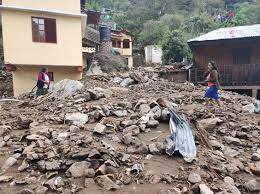Zipolite vive destrucción por huracán: soportaron por horas el ímpetu de Agatha