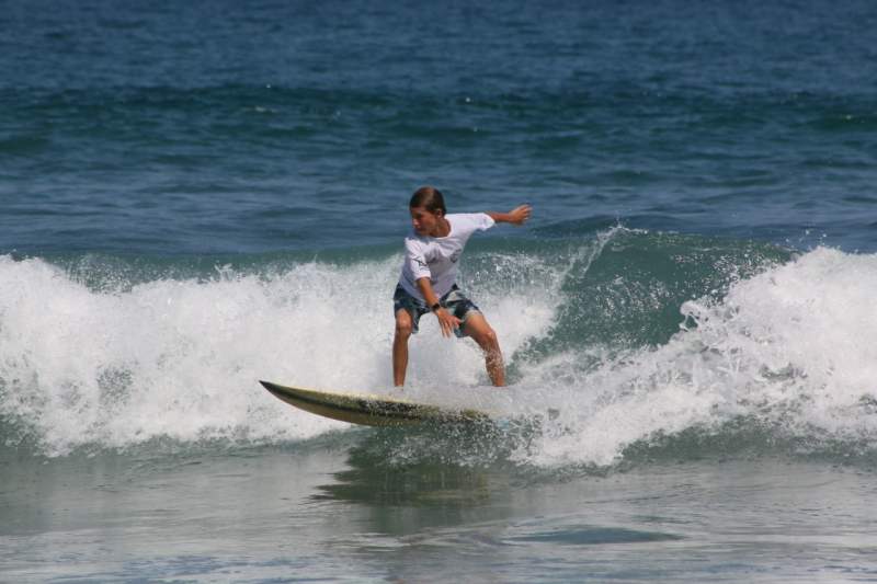 Oaxaca se cuelga cuatro medallas en el primer día del surfing de los Nacionales Conade