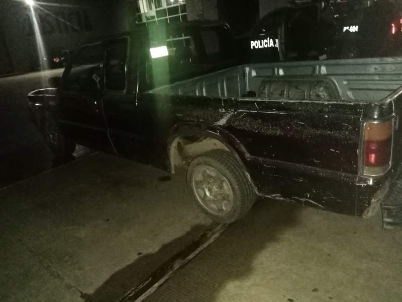 Detiene Policía Estatal a sujeto y recupera vehículo robado en Santa Lucía del Camino