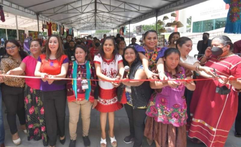 Promueve Congreso trabajo de las y los artesanos de Oaxaca