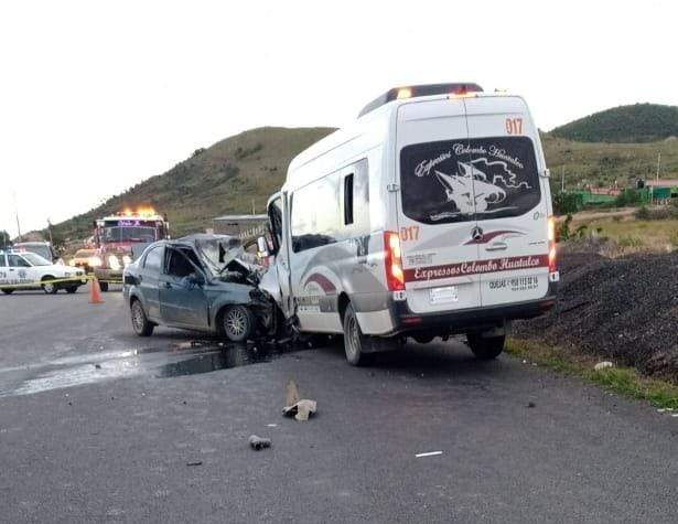 Accidente mortal de camioneta de pasaje deja una víctima fatal