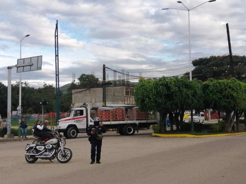 Por desidia del Congreso, sigue bloqueo carretero de Teotitlán