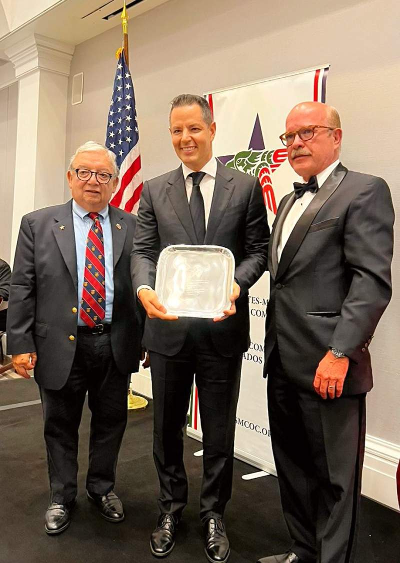 Recibe Alejandro Murat reconocimiento de la Cámara de Comercio México-Estados Unidos por sus esfuerzos en favor de ambas naciones