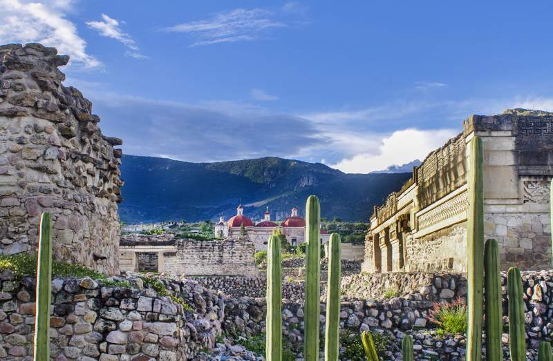 Oaxaca cede Nacional del Tianguis de Pueblos Mágicos: Lucio Gopar.