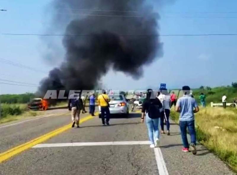 Violencia otra vez en San Blas Atempa; queman vehículos