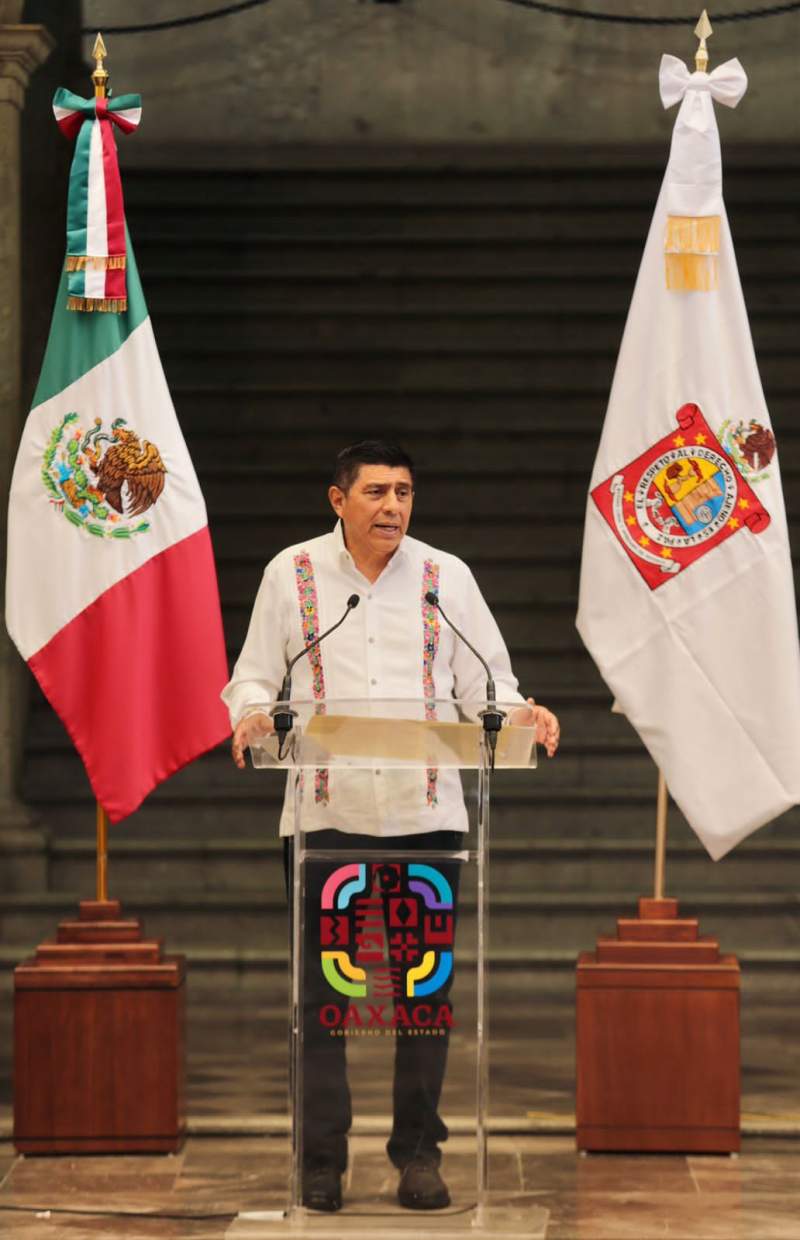Llama Salomón Jara Cruz a la Sección 22 a trabajar conjuntamente por la trasformación de la educación de Oaxaca
