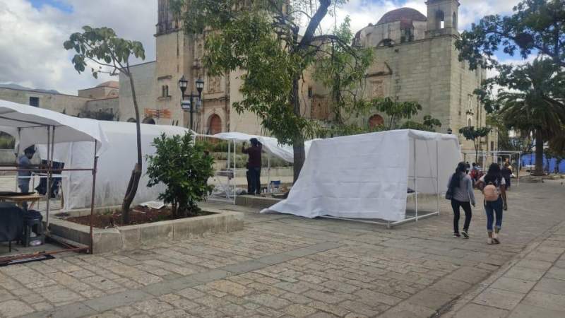 Se vuelve a llenar de puestos ambulantes el Centro Histórico de Oaxaca
