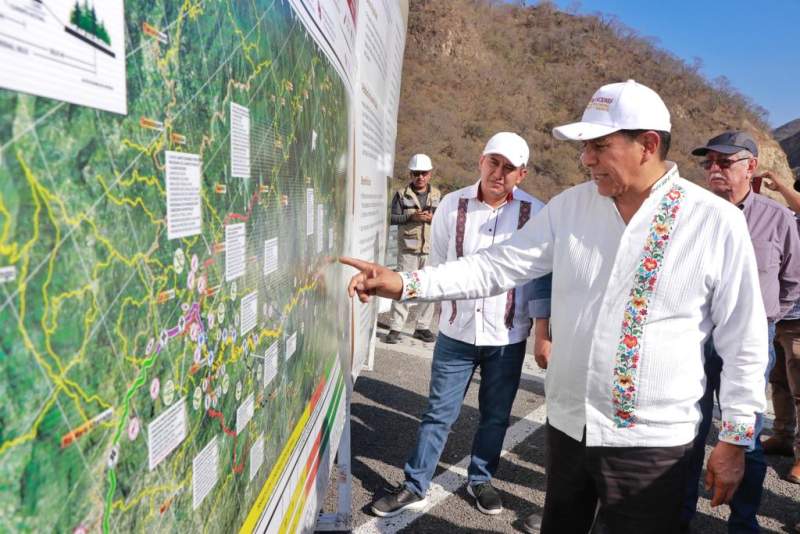 Construcción de Carretera Mitla-Tehuantepec una prioridad del gobierno de la Cuarta Transformación: Salomón Jara