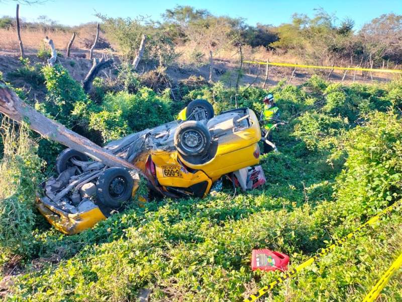 Al menos cuatro pierden la vida por accidentes carreteros en Oaxaca