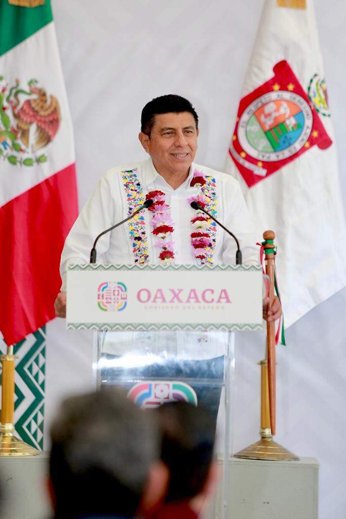 Presenta Gobernador de Oaxaca iniciativa de Ley para restringir a deudores alimentarios el acceso a cargos públicos