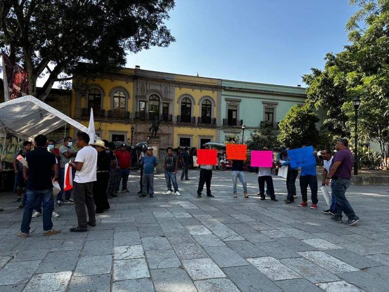 Protestan en Oaxaca para exigir que no dejen en libertad a los hermanos Villaseca