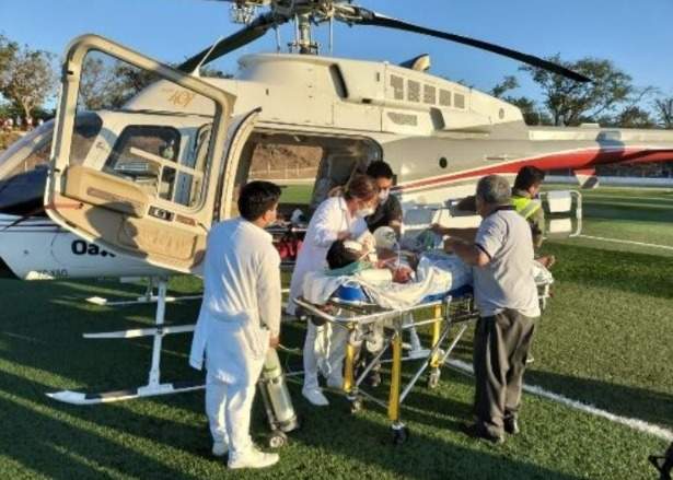 Realiza Gobierno del Estado traslado aéreo de paciente de Pochutla a la capital oaxaqueña