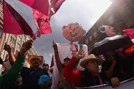 López Obrador promete la continuidad de su política sea quien sea su sucesor en Morena