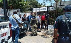 México detiene a cuatro soldados de la Marina por presunto tráfico de migrantes rusos en Oaxaca