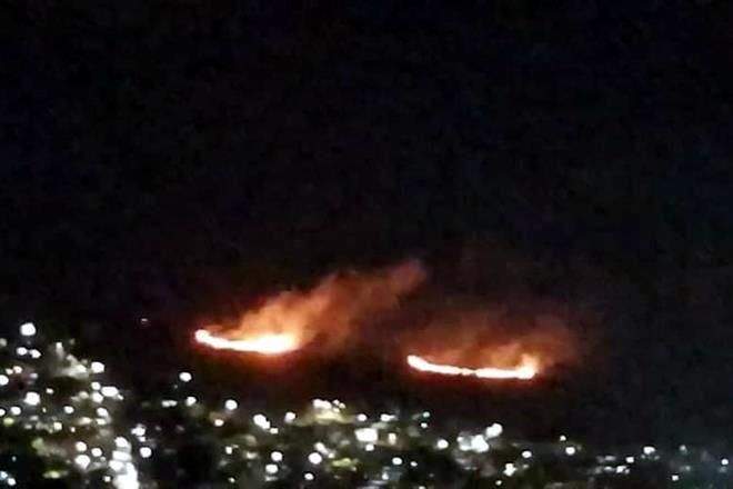 Sofoca Coesfo dos incendios registrados en inmediaciones de Monte Albán