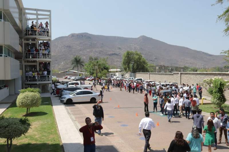 Con simulacro, Secretaría de Administración de Oaxaca fortalece cultura de Protección Civil