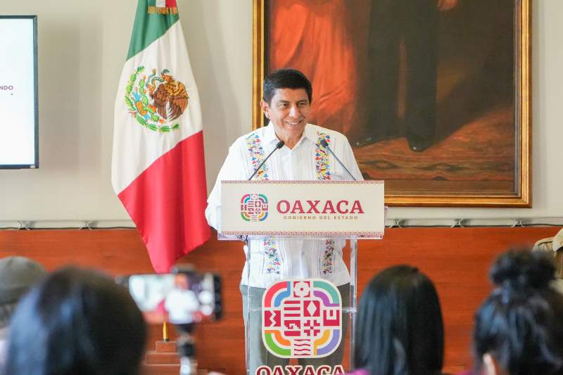 Llama Salomón Jara a la Sección 22 a transformar juntos la educación en Oaxaca