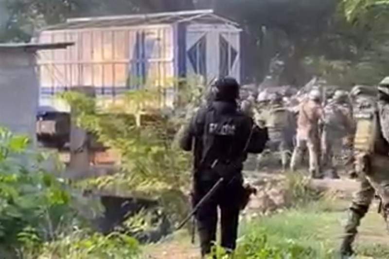 Riñen con militares en Chiapas tras irrupción del narco