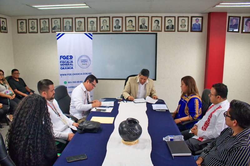 Establece Fiscalía de Oaxaca alianzas estratégicas con Iniciativa Privada; firma Rodríguez Alamilla convenio con Cadena OXXO