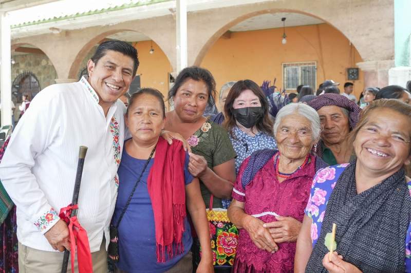 Vamos a apoyar el desarrollo de San Miguel Tilquiápam: Salomón Jara