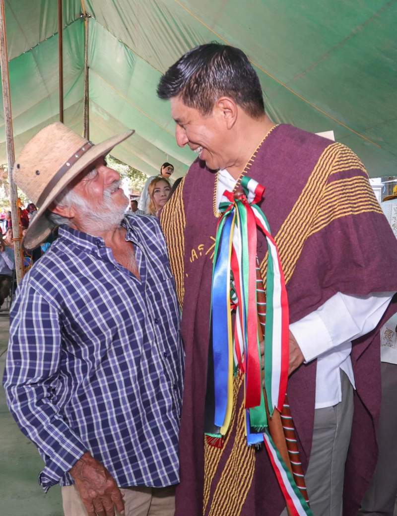 Refrenda Salomón Jara el compromiso de su gobierno para impulsar el desarrollo de Oaxaca