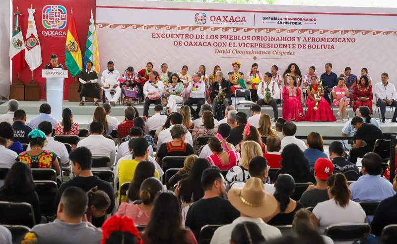 Refrendan pueblos de Bolivia y Oaxaca sus lazos de hermandad