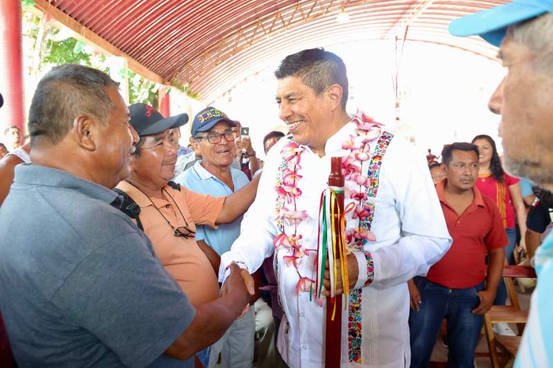 Lleva Salomón Jara acciones concretas para el bienestar de San Miguel Chimalapa