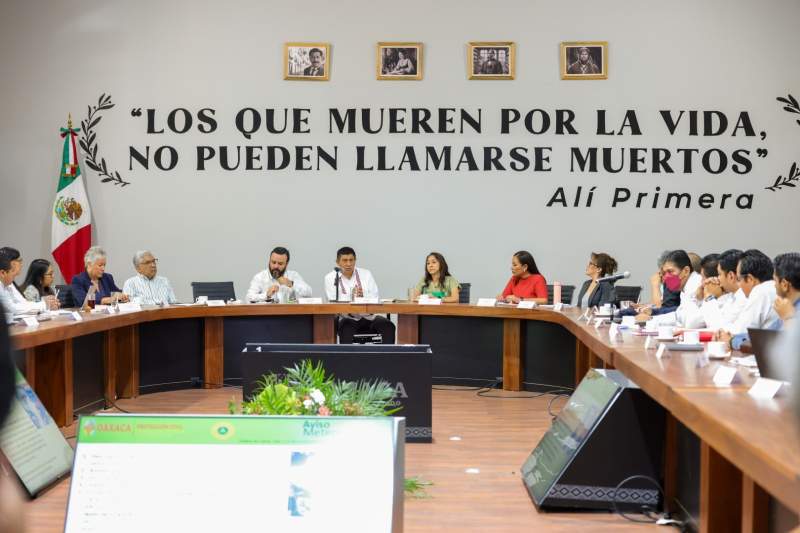 Instruye Gobernador Salomón Jara a su gabinete sumarse a tareas de apoyo en el estado de Guerrero